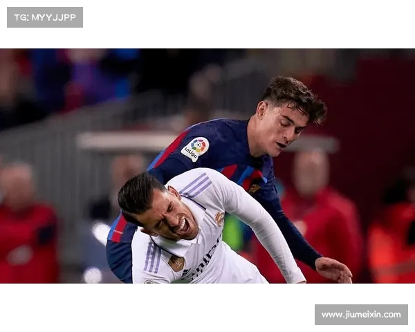 西甲德比激战:巴萨与皇马再度上演世纪之战,谁能笑到最后 西甲德比激战:巴萨与皇马再度上演世纪之战,谁能笑到最后